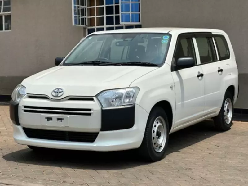 Toyota Probox    -