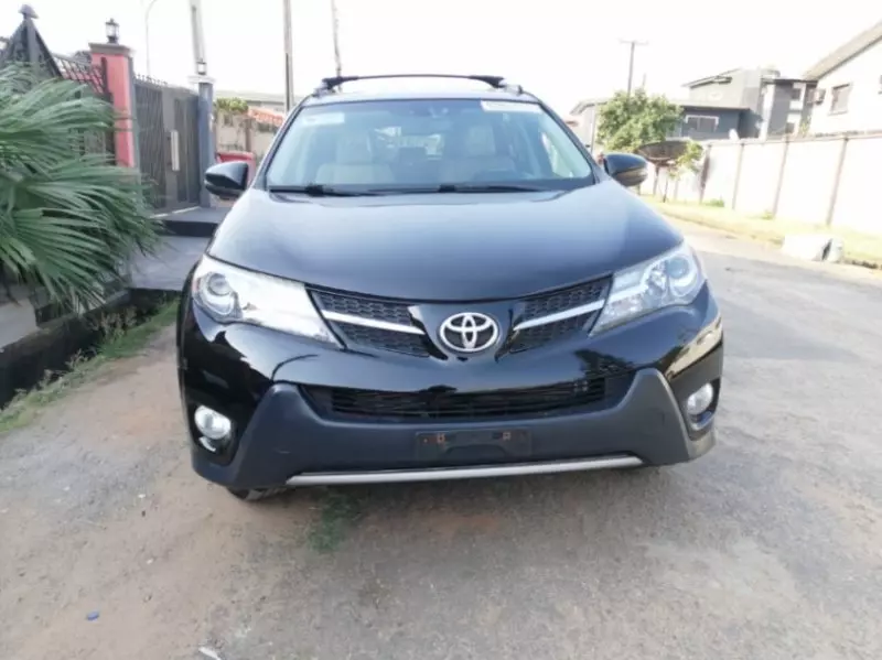 Toyota RAV4   - 2015