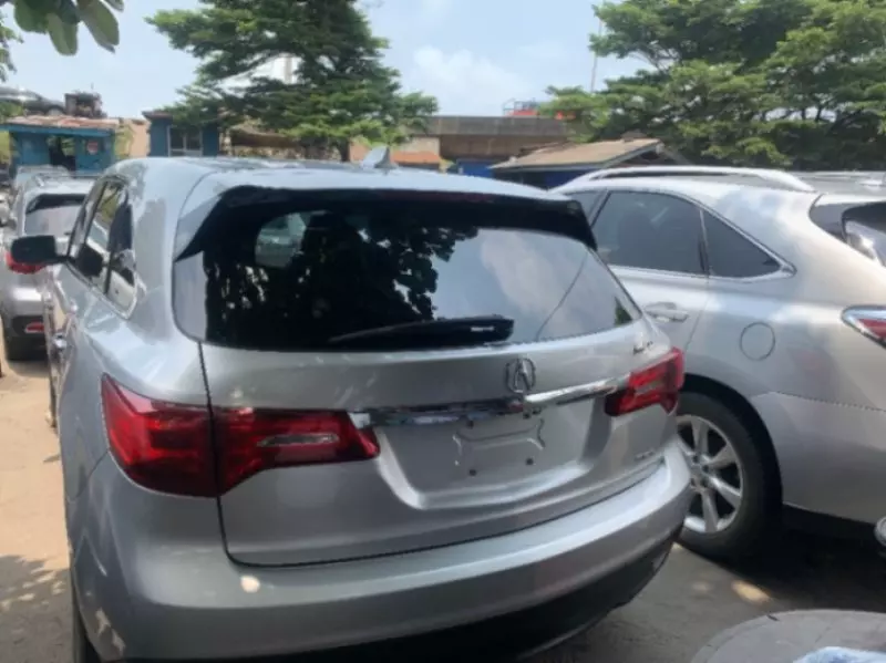 Acura MDX   - 2015