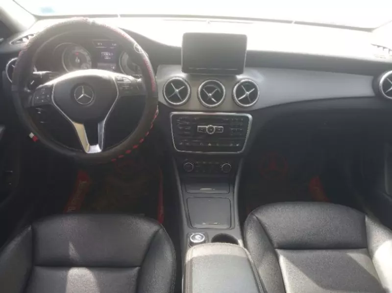 Mercedes-Benz GLA 250