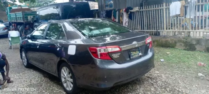 Toyota Camry   - 2012