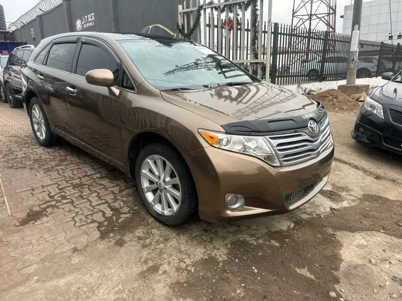 Toyota Venza   - 2010
