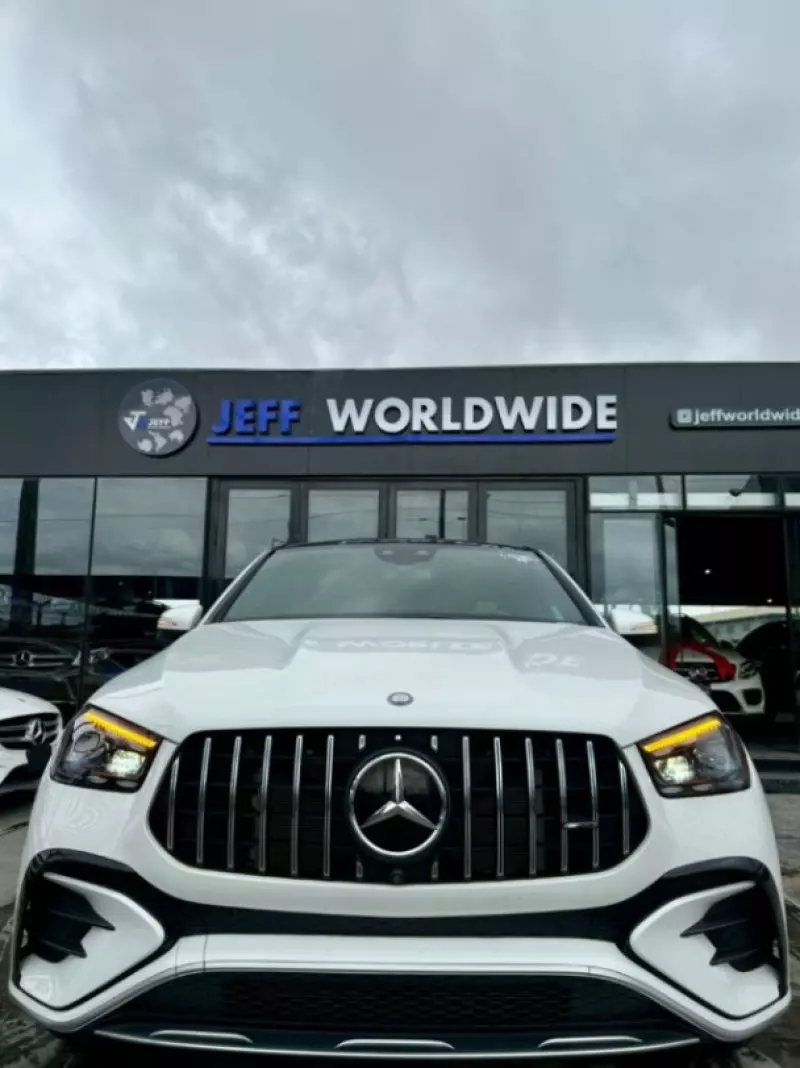 Mercedes-Benz GLE 53 AMG   - 2024