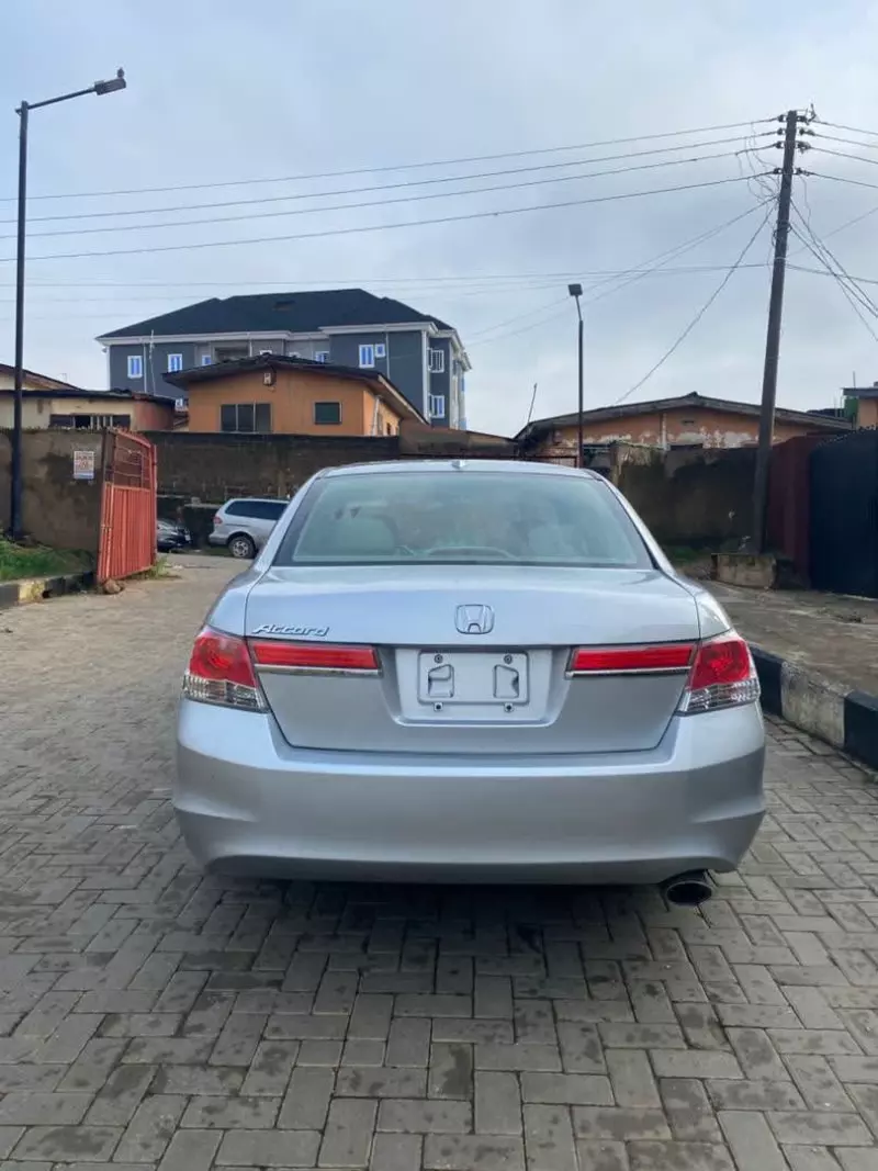 Honda Accord   - 2012