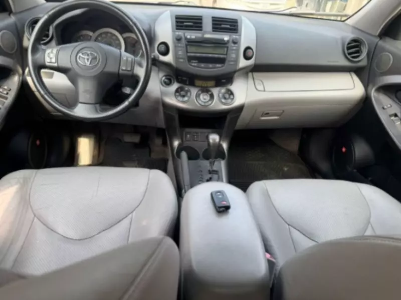 Toyota RAV 4   - 2009