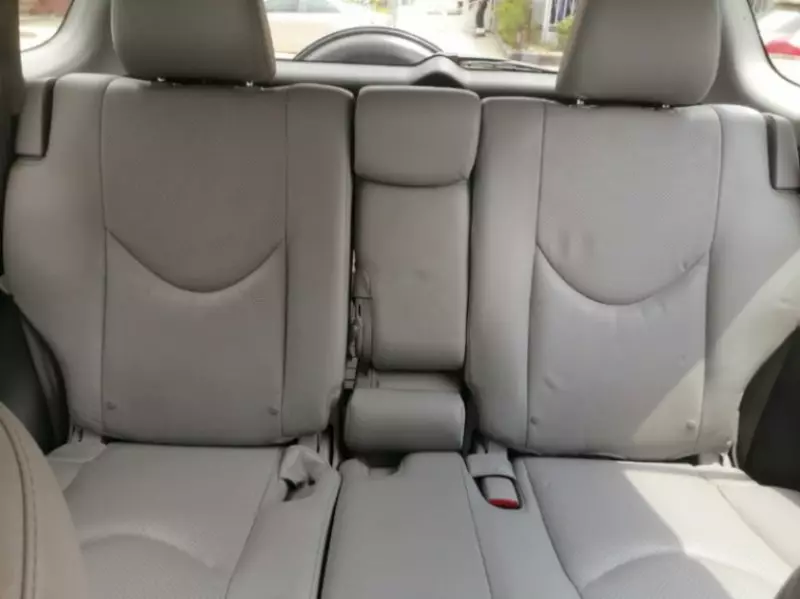 Toyota RAV4   - 2011