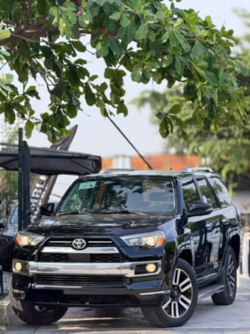 Toyota 4Runner   - 2020