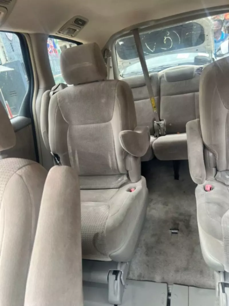 Toyota Sienna   - 2007