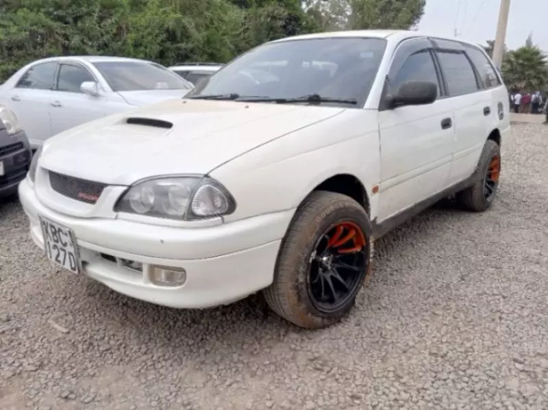 Toyota Caldina   - 2003
