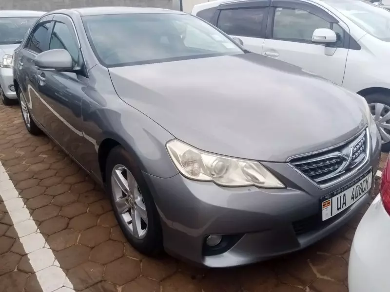 Toyota Mark X   - 2010