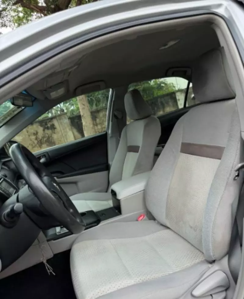 Toyota Camry   - 2012