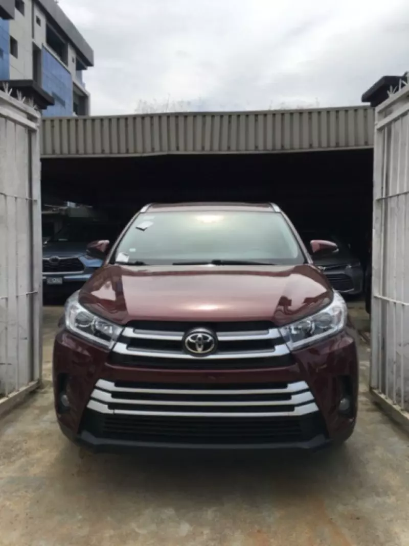 Toyota Highlander   - 2018