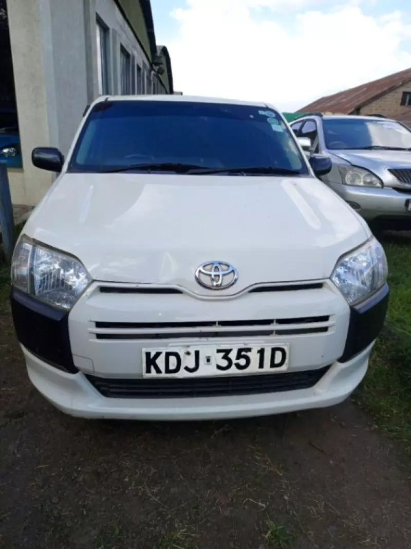 Toyota Probox    - 2015