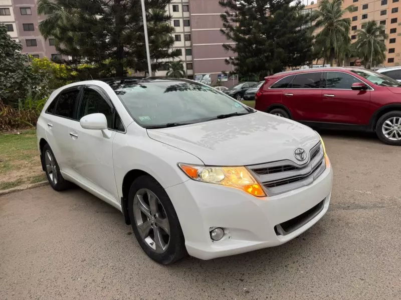 Toyota Venza   - 2010