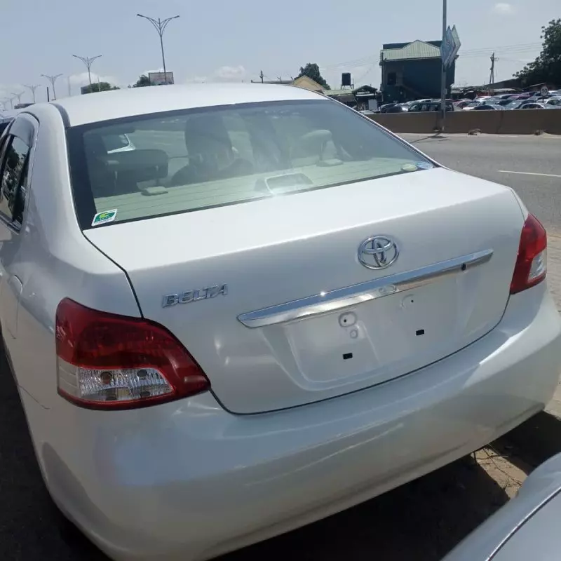 Toyota Belta   - 2013