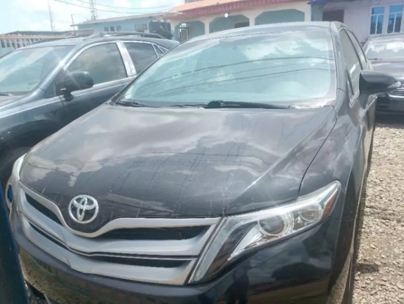 Toyota Venza   - 2013