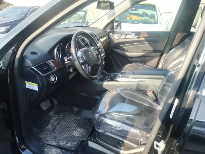 Mercedes-Benz ML 350   - 2012