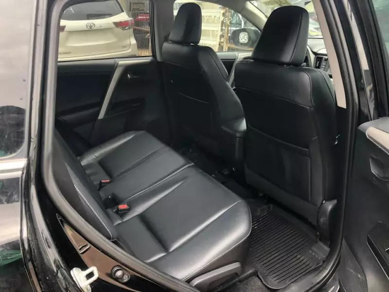 Toyota RAV 4   - 2016