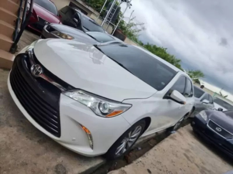Toyota Camry   - 2015