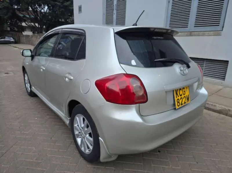 Toyota Auris   - 2008