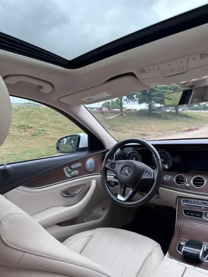 Mercedes-Benz E 300   - 2018