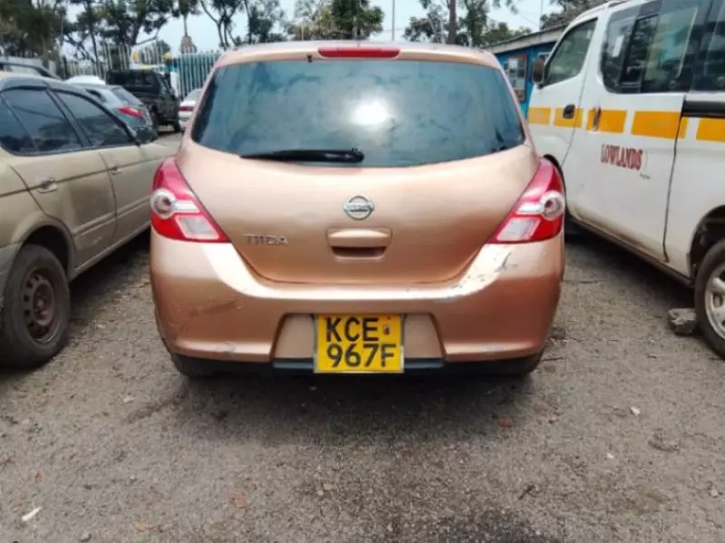 Nissan Tiida   - 2008