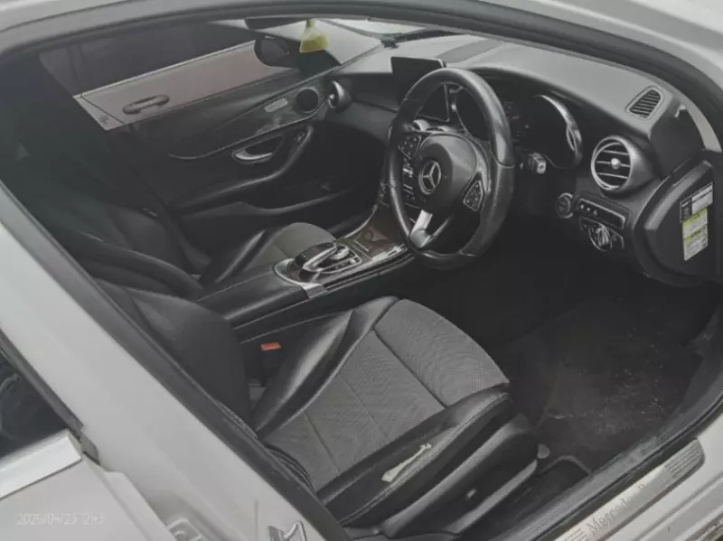 Mercedes-Benz C200   - 2015