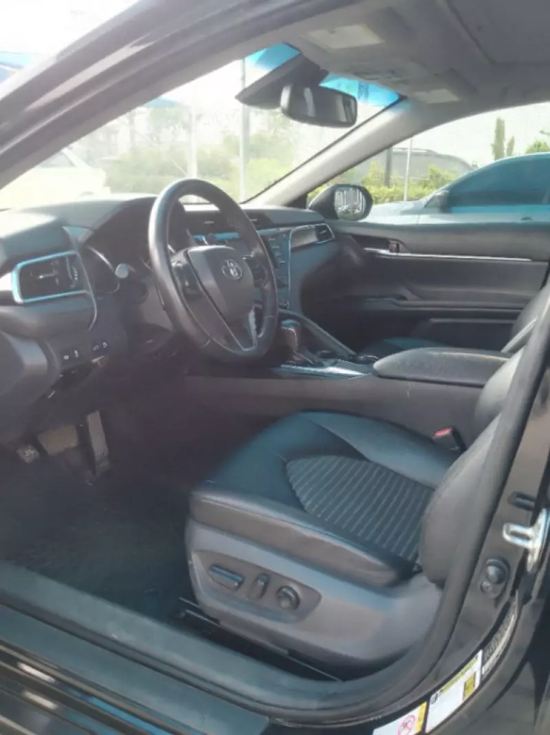 Toyota Camry   - 2018