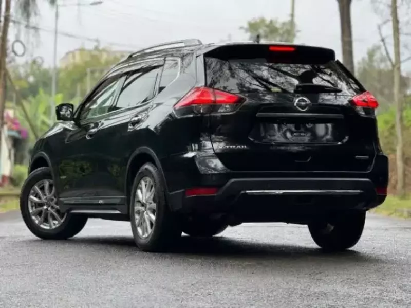 Nissan X-Trail   - 2018