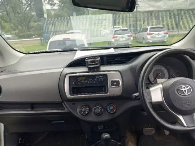 Toyota Vitz Jewela   - 2016
