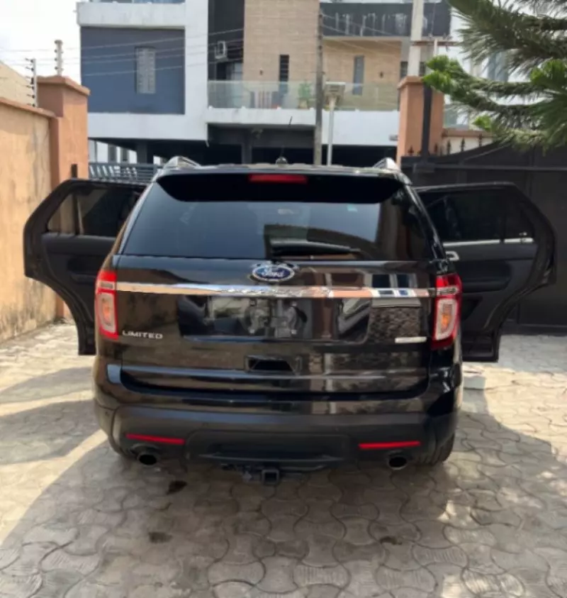 Ford Explorer - 2014