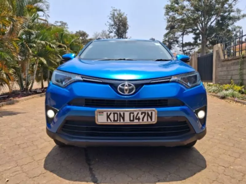 Toyota RAV 4   - 2017