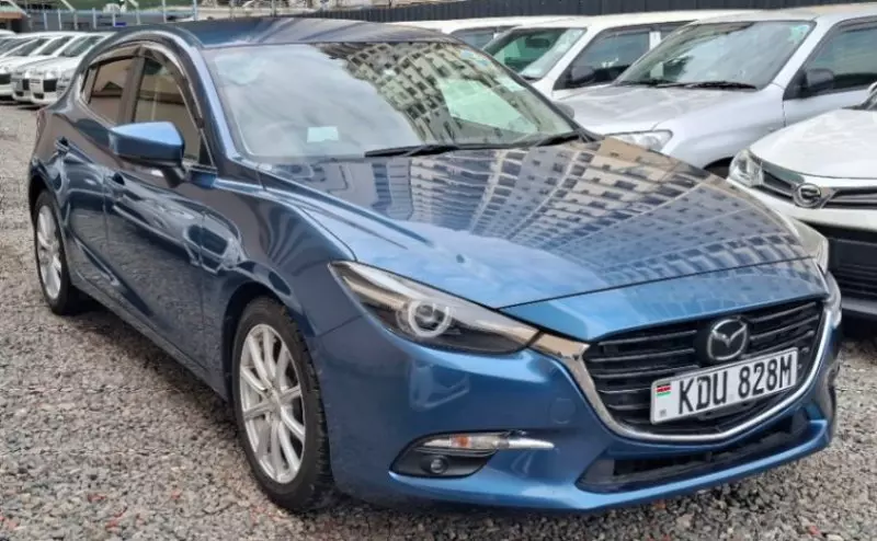 Mazda Axela    - 2018