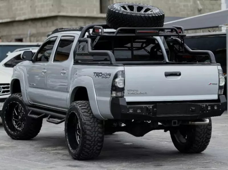 Toyota Tacoma