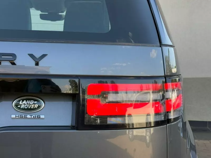 Land Rover Discovery   - 2017