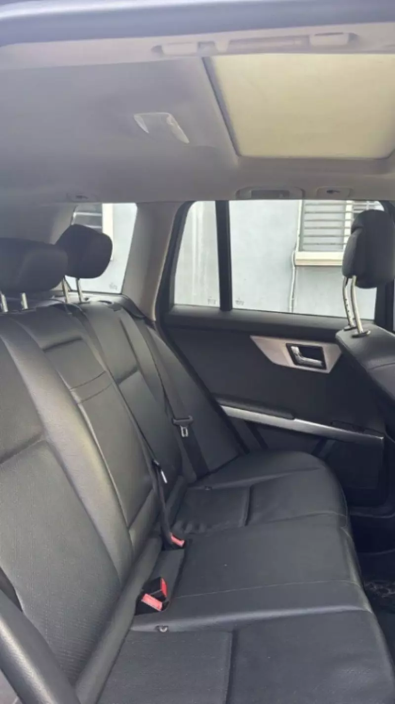 Mercedes-Benz GLK 350   - 2010