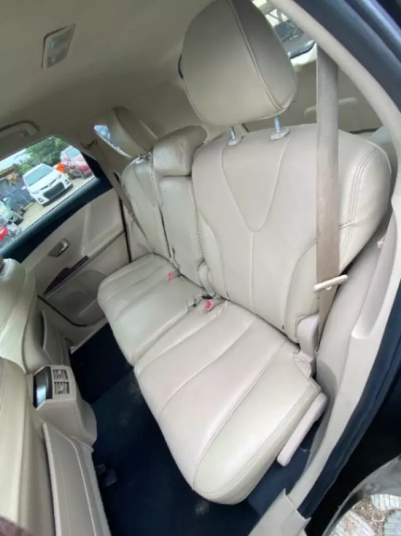Toyota Venza   - 2015