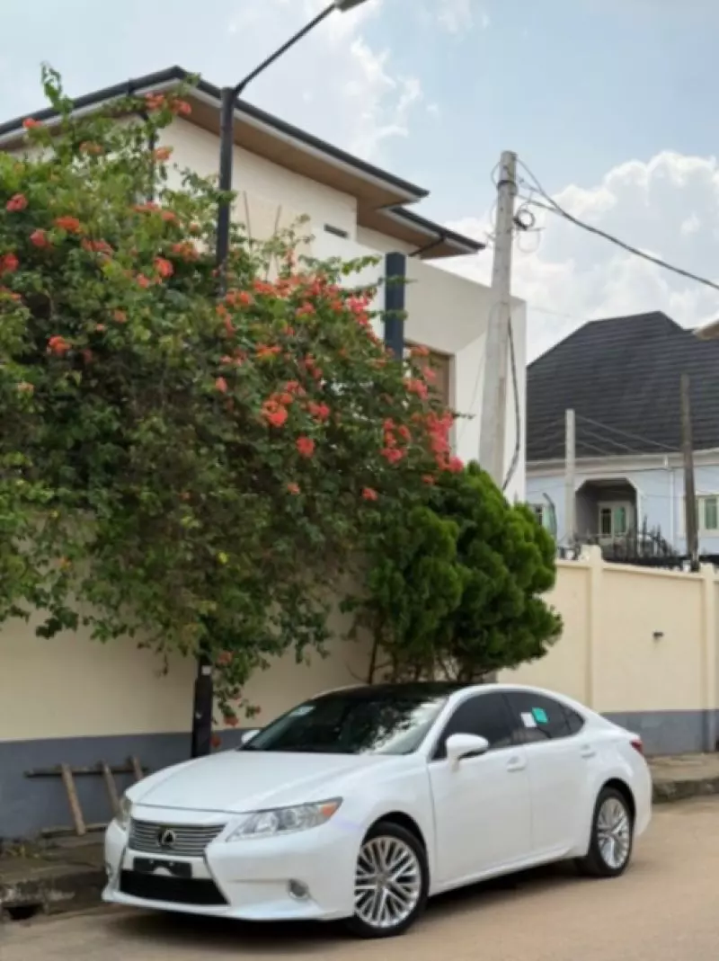 Lexus ES 350   - 2013