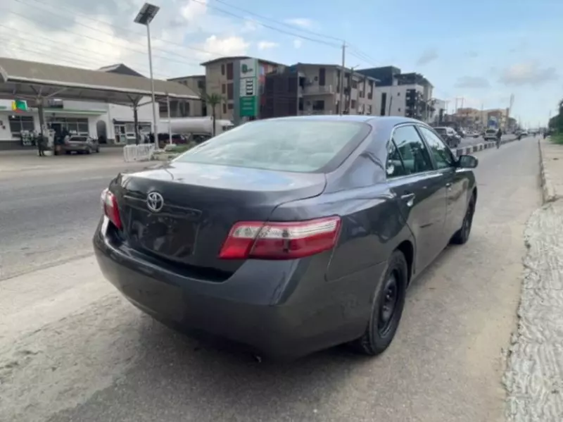 Toyota Camry   - 2008