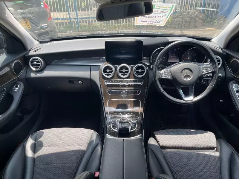 Mercedes-Benz C200   - 2015