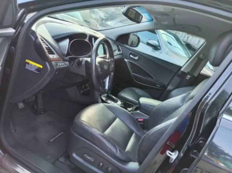 Hyundai Santa Fe   - 2018