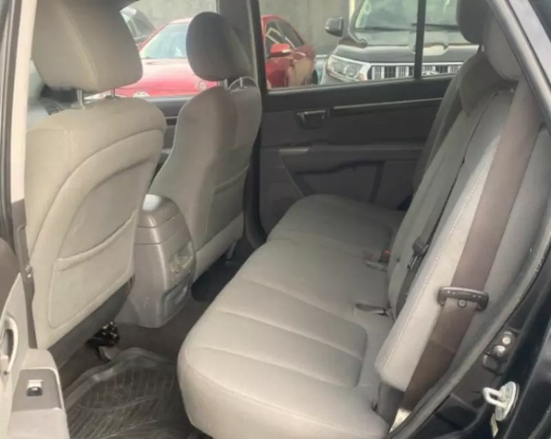 Hyundai Santa Fe   - 2010