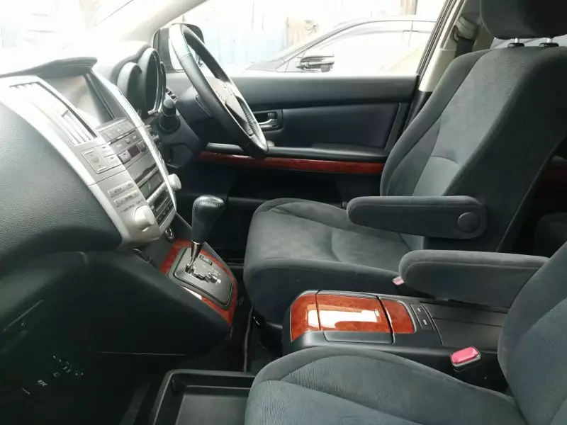 Toyota Harrier   - 2009