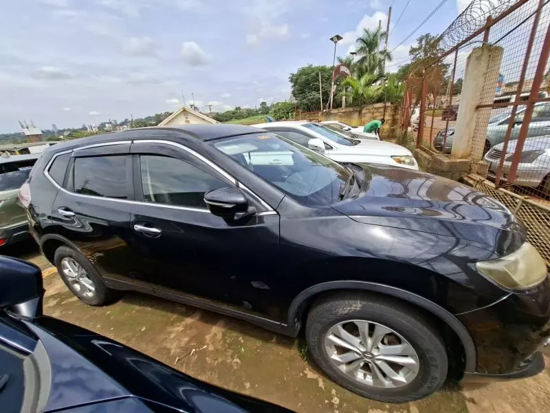 Nissan X-Trail   - 2016