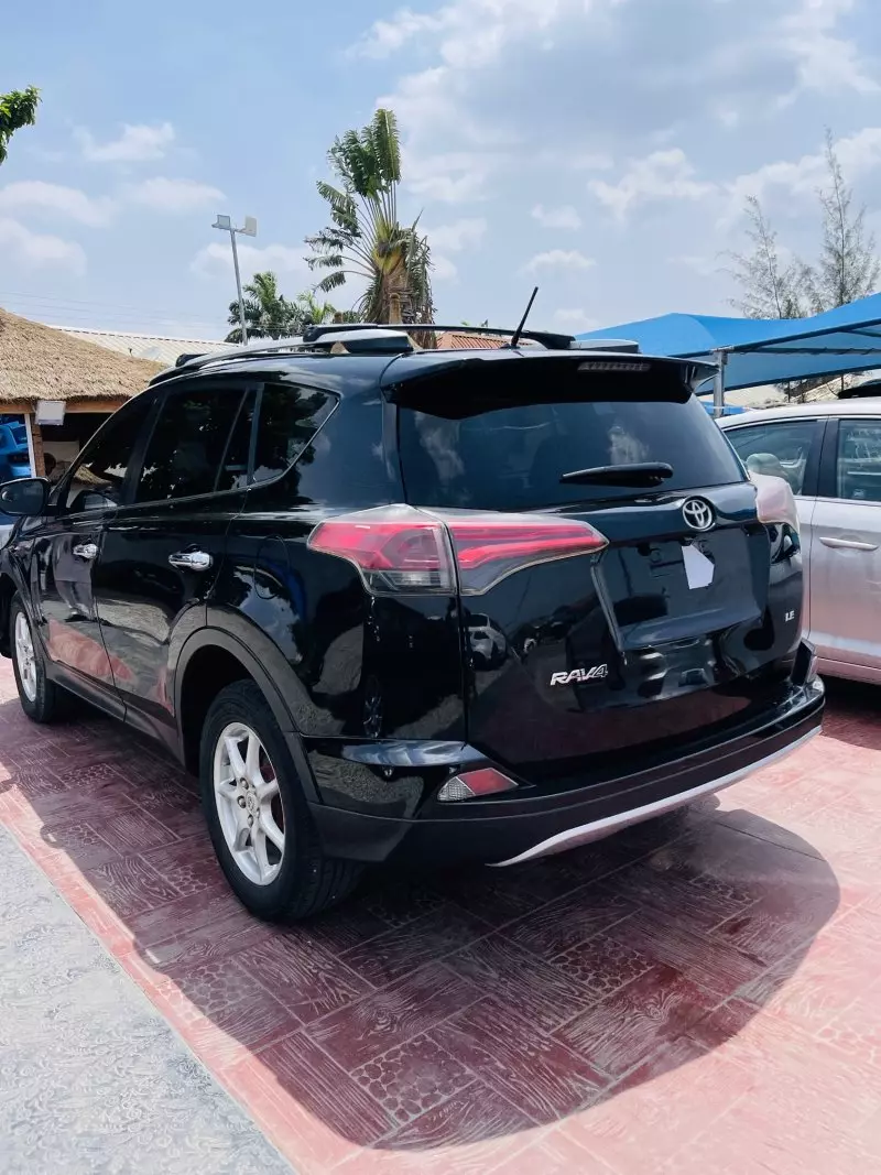 Toyota RAV 4   - 2014