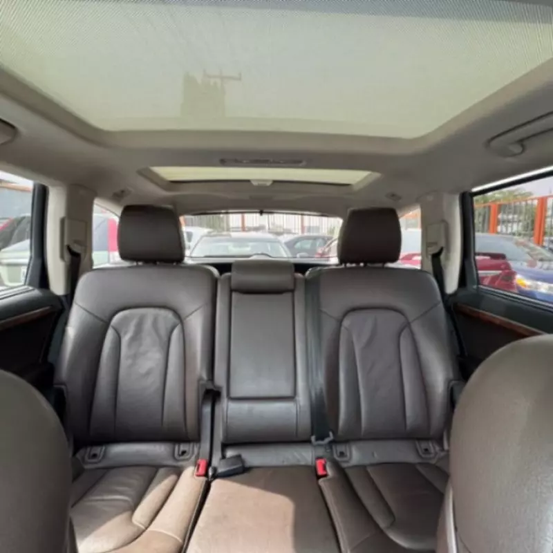 Audi Q7   - 2015
