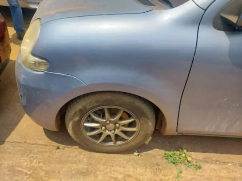 Toyota Sienta   - 2012