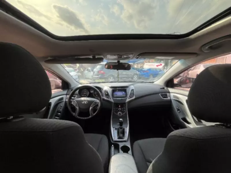 Hyundai Elantra   - 2015