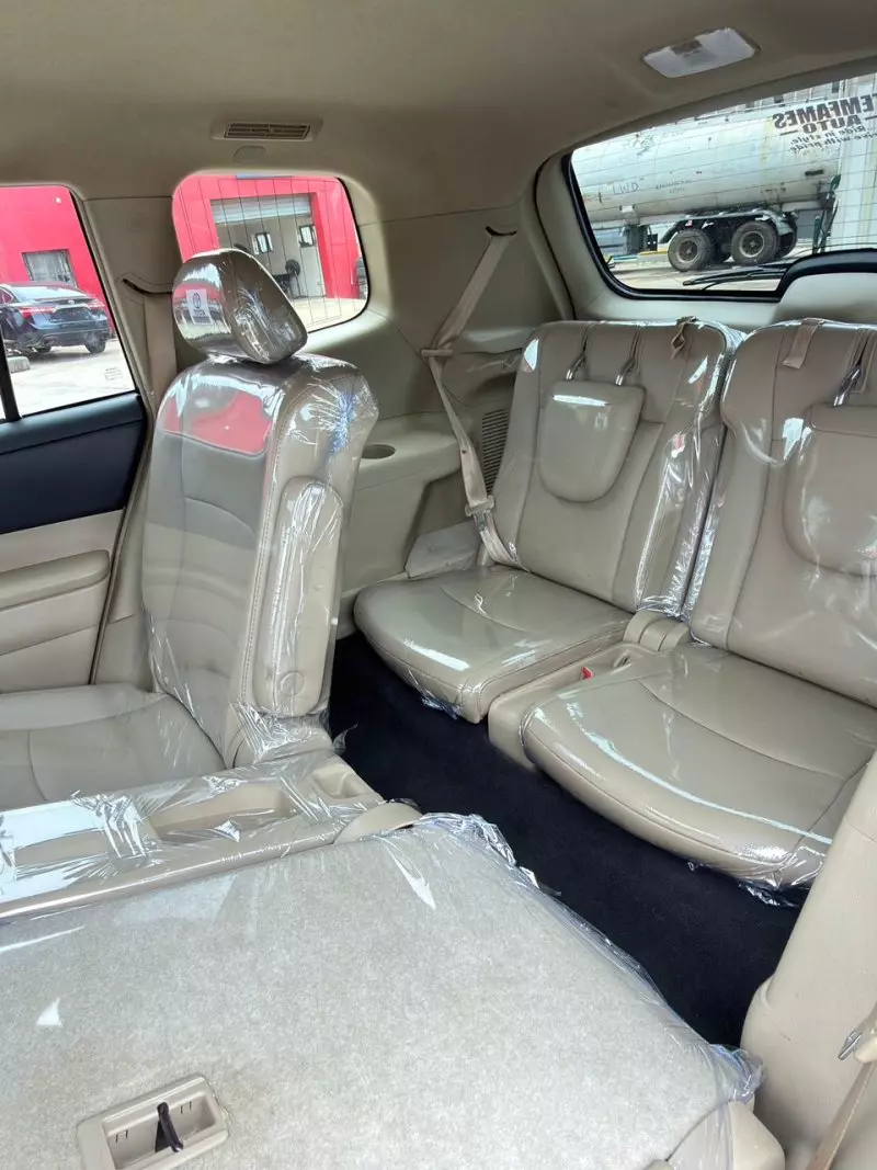 Toyota Highlander   - 2012