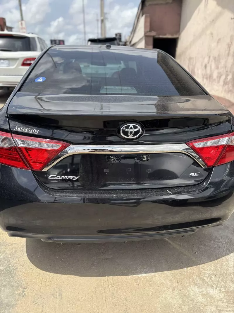 Toyota Camry   - 2017